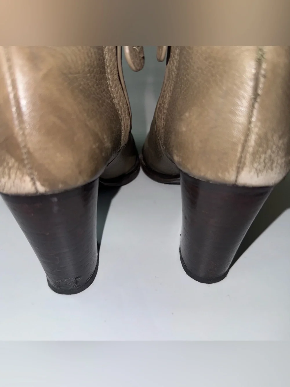 Tory Burch Junction Porcini Green Tumbled Leather Ankle Booties Size 7.5M